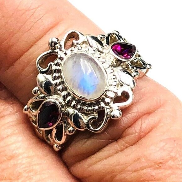 PTI Nepal Womens Ring Moonstone Garnet Sterling Silver Ring Size 5 Petite